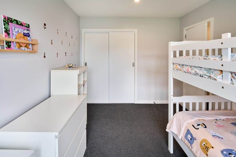 Photo of property in 75 Erlestoke Crescent, Churton Park, Wellington, 6037