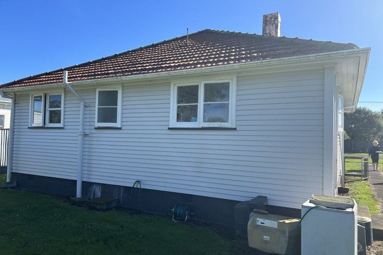 Photo of property in 39 Smith Street, Waverley, 4510