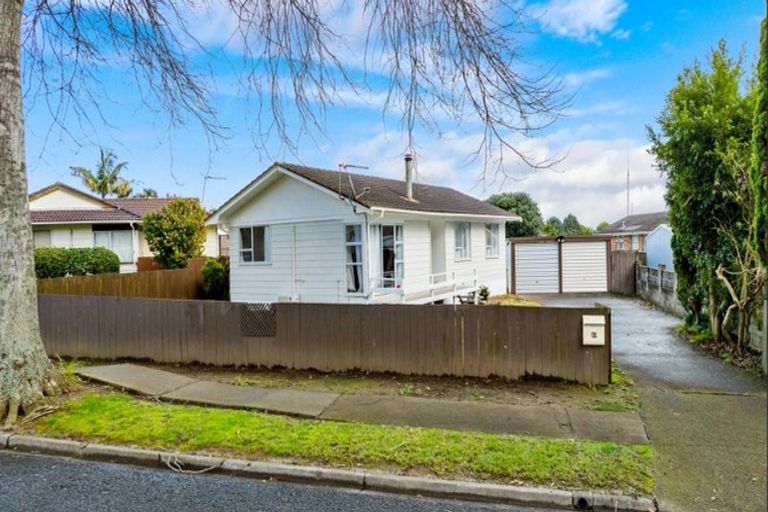 Photo of property in 23 Redcrest Avenue, Red Hill, Papakura, 2110