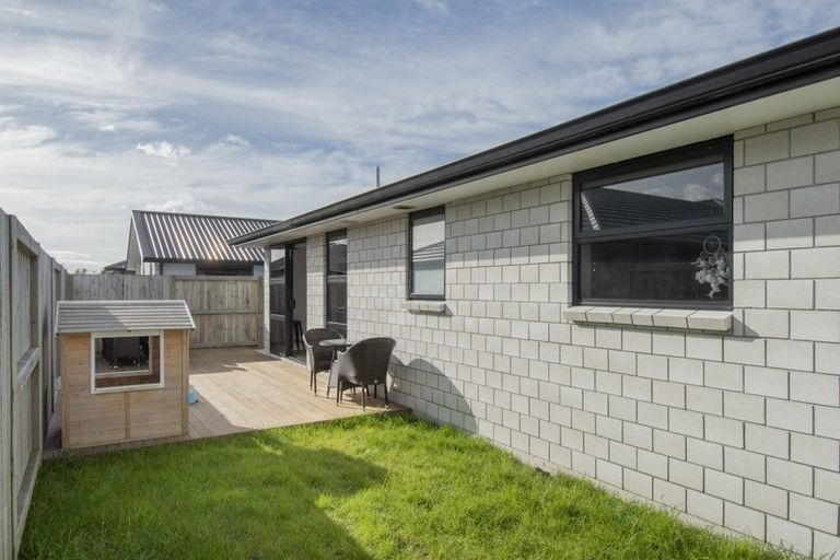 Photo of property in 55 Taioma Close, Papamoa, 3118