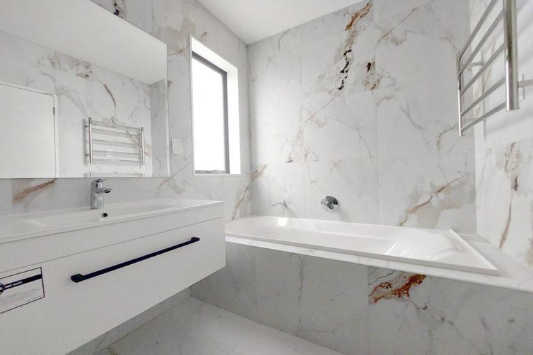 Photo of property in 30 Kotiti Drive, Wainui, 0932