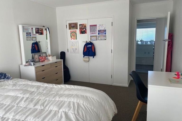 Photo of property in 14 Upham Street, Havelock North, 4130