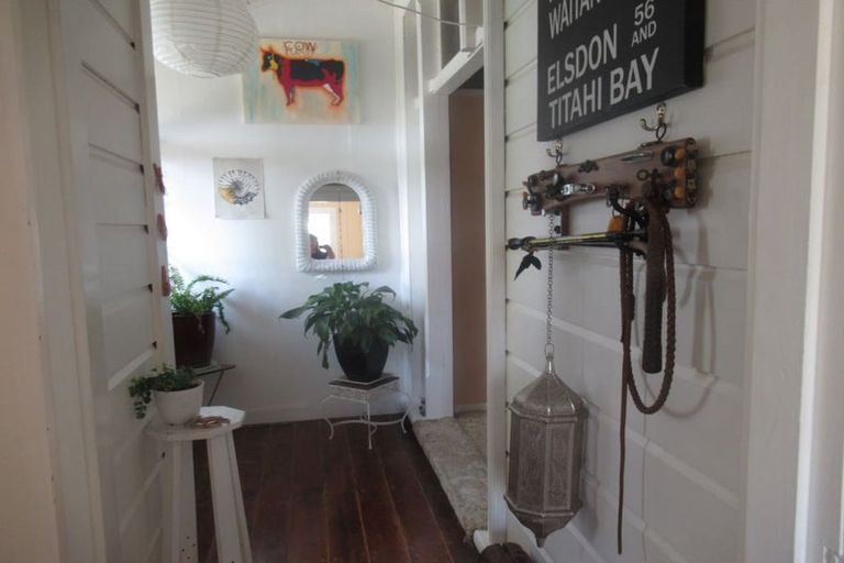 Photo of property in 61 Fergusson Street, Woodville, 4920