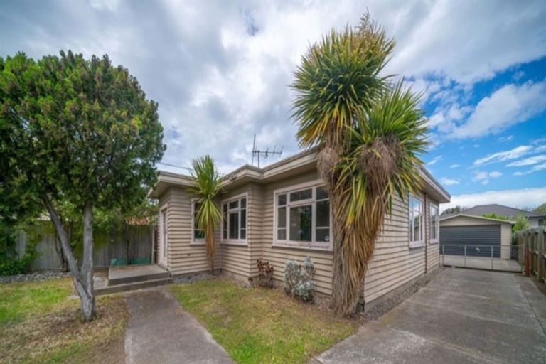 Photo of property in 17 Rawson Street, New Brighton, Christchurch, 8083