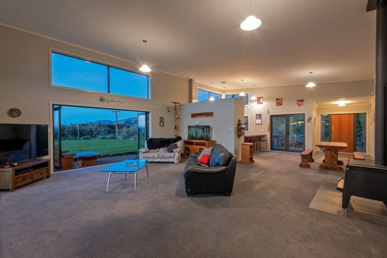 Photo of property in 254 Kaihinau Road, Shannon, Palmerston North, 4474