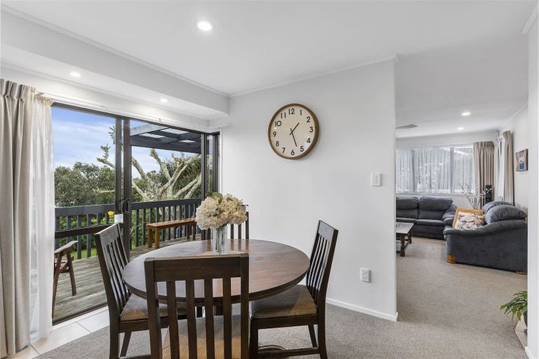 Photo of property in 41 Marendellas Drive, Bucklands Beach, Auckland, 2014