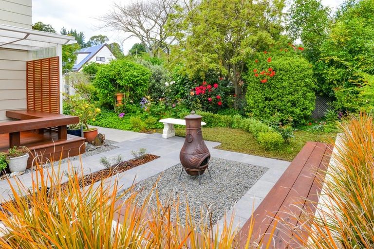 Photo of property in 52 James Cook Street, Havelock North, 4130