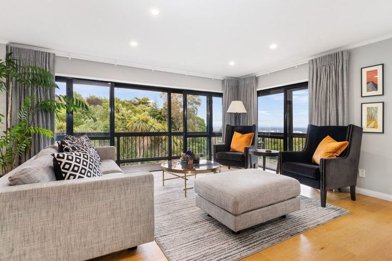 Photo of property in 34 Takahe Drive, Cashmere, Christchurch, 8022