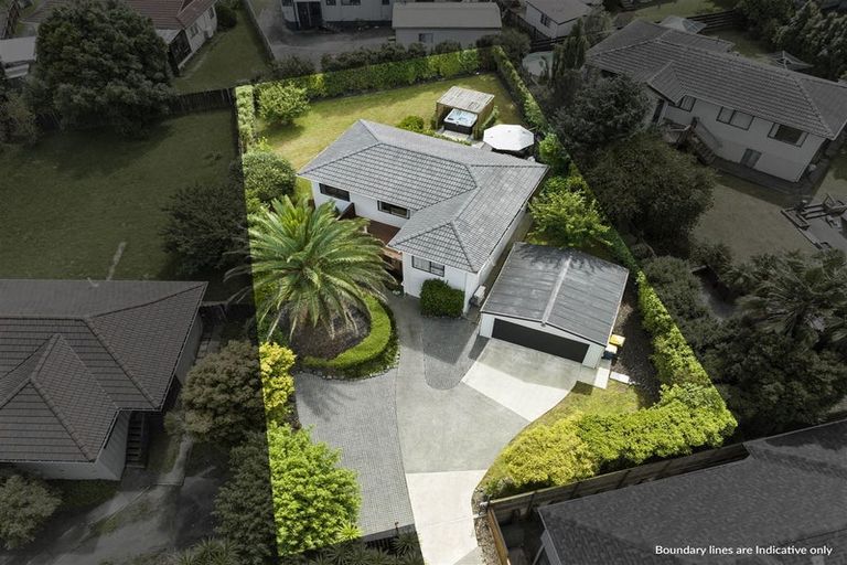 Photo of property in 14 Pahi Place, West Harbour, Auckland, 0618