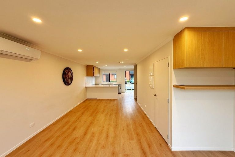 Photo of property in 5/31 Normandy Place, Henderson, Auckland, 0610