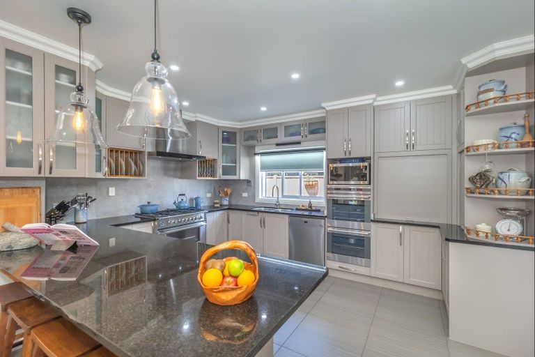 Photo of property in 15 Okarito Avenue, Levin, 5510