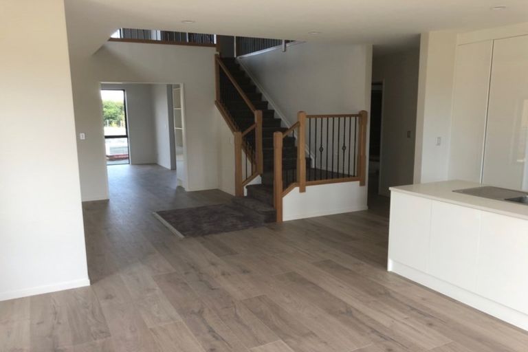 Photo of property in 243 West Hoe Heights, Orewa, 0931