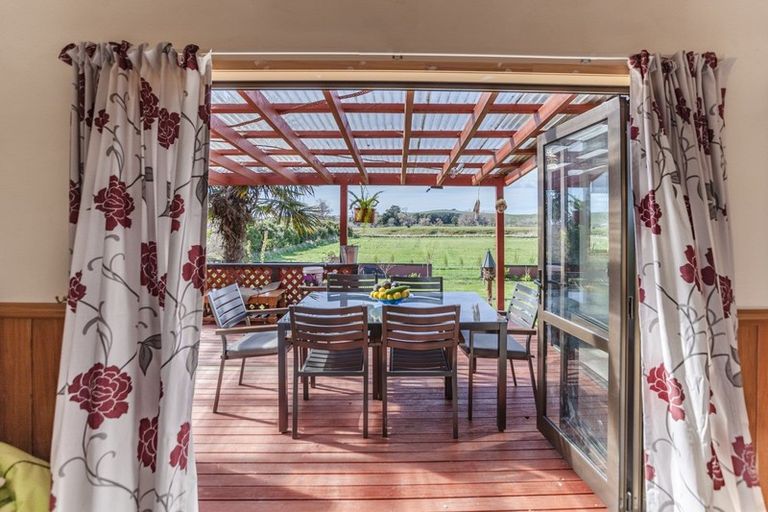 Photo of property in 20 Franklin Street, Porangahau, 4291