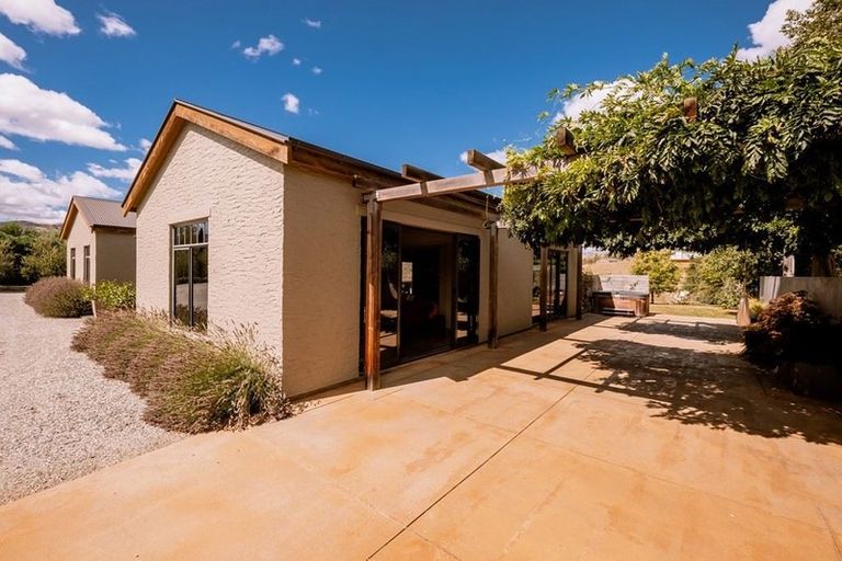 Photo of property in 57 Hall Road, Bannockburn, Cromwell, 9384