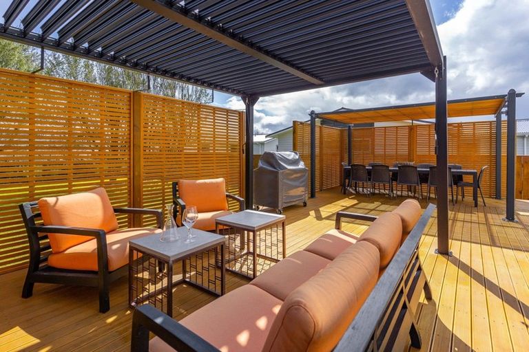 Photo of property in 14 Brown Avenue, Carterton, 5713