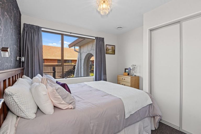 Photo of property in 53 Solomon Avenue, Redwood, Christchurch, 8051