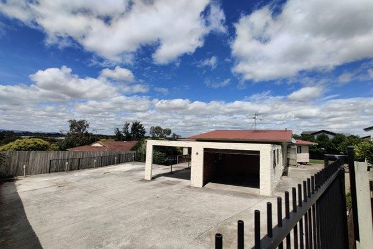 Photo of property in 31 Leaver Place, Weymouth, Auckland, 2103