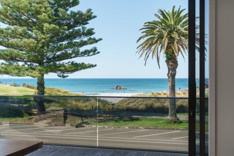 Photo of property in 1/30 Marine Parade, Mount Maunganui, 3116