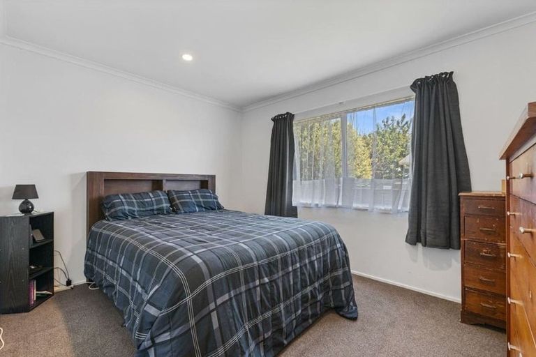 Photo of property in 14b Pohutukawa Drive, Owhata, Rotorua, 3010