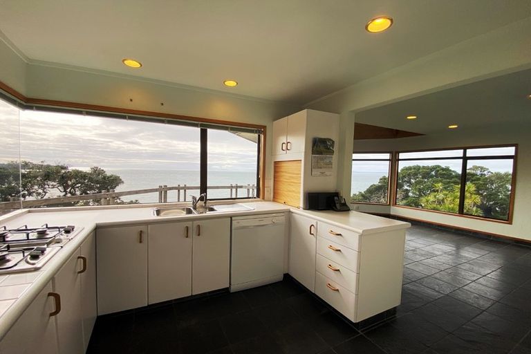 Photo of property in 30 East Avenue, Manly, Whangaparaoa, 0930