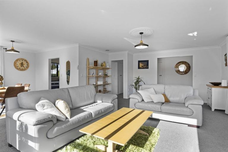 Photo of property in 36b Clare Street, Cambridge, 3434