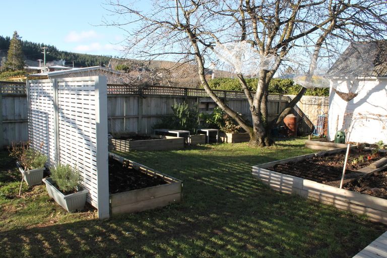 Photo of property in 74 Sunderland Street, Clyde, 9330