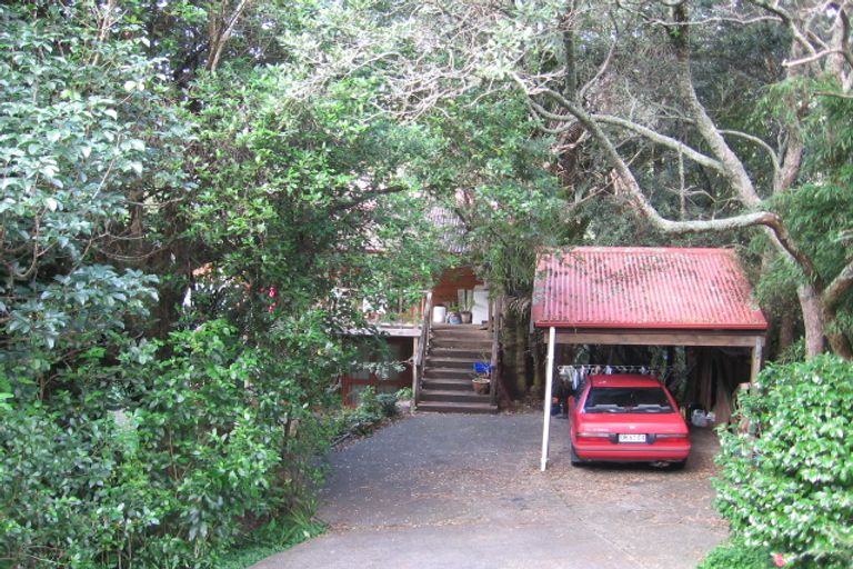 Photo of property in 87 Warner Park Avenue, Laingholm, Auckland, 0604
