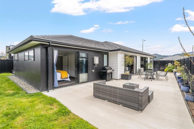 Photo of property in 12 Fenwick Crescent, Wallaceville, Upper Hutt, 5018