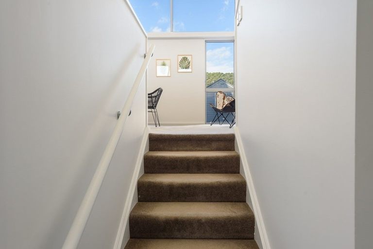 Photo of property in 9/15 Roxburgh Street, Mount Victoria, Wellington, 6011