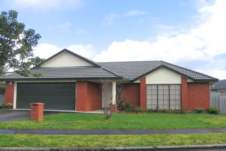 Photo of property in 4 Corfield Way, Burswood, Auckland, 2013