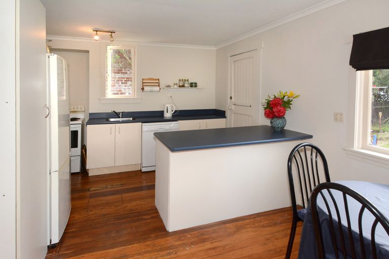 Photo of property in 77 Fawcett Street, South Dunedin, Dunedin, 9012