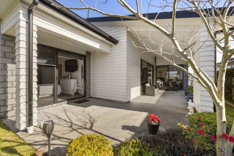 Photo of property in 79 Sandhurst Drive, Papamoa Beach, Papamoa, 3118