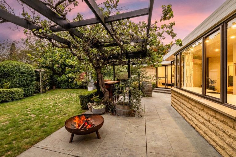 Photo of property in 12 Lennon Grove, Havelock North, 4130