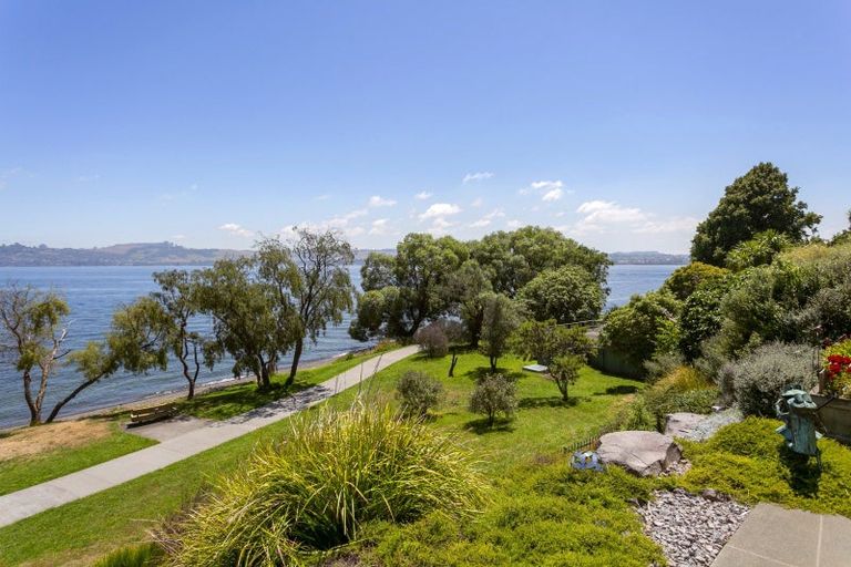Photo of property in 10 Oregon Drive, Rainbow Point, Taupo, 3330