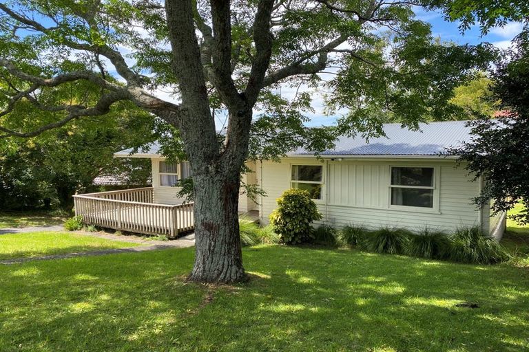 Photo of property in 2/284 Wairau Road, Glenfield, Auckland, 0629