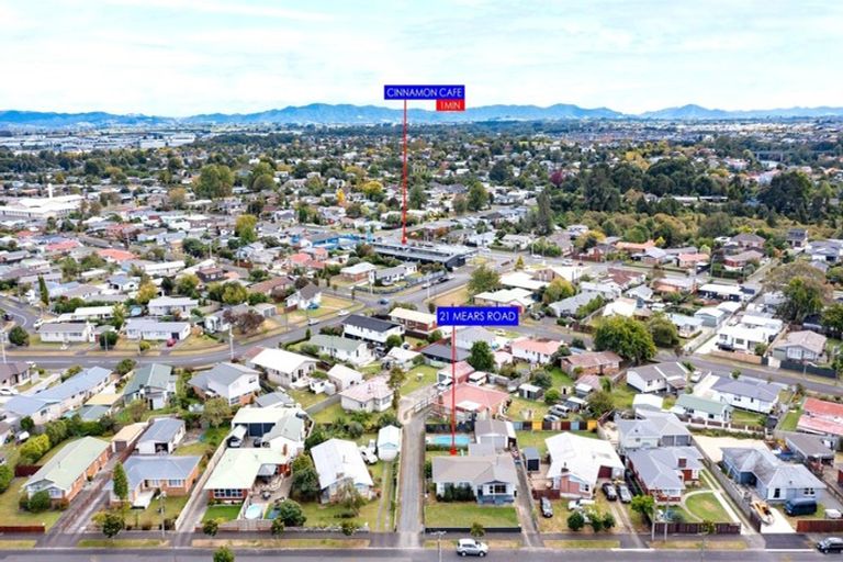Photo of property in 21 Mears Road, St Andrews, Hamilton, 3200