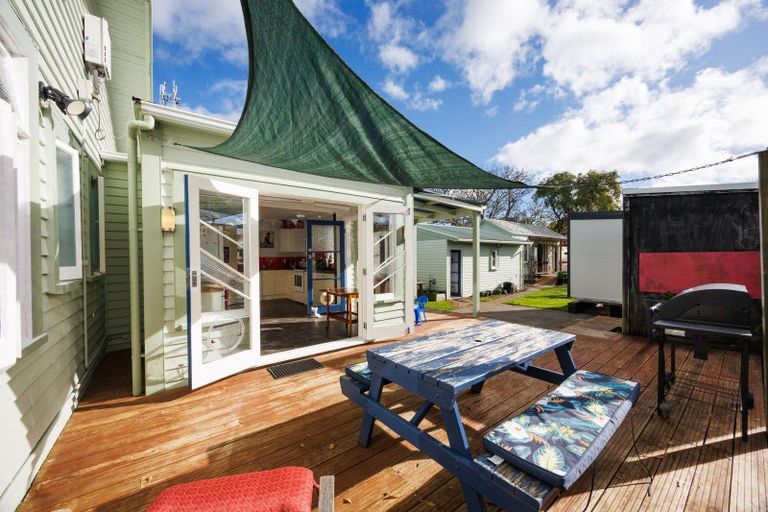 Photo of property in 17 Manson Street, Terrace End, Palmerston North, 4410
