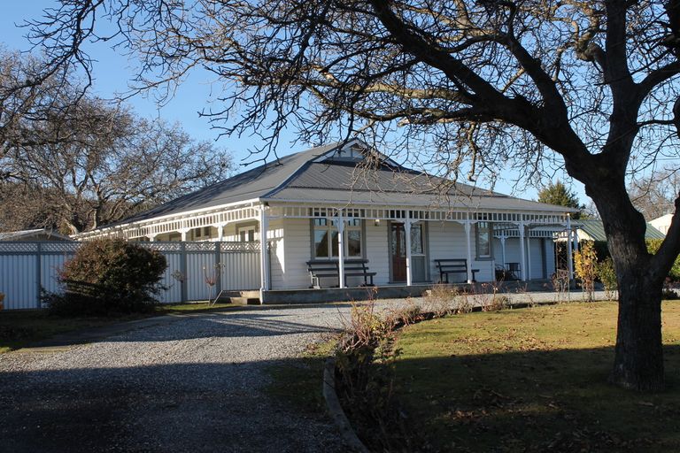 Photo of property in 74 Sunderland Street, Clyde, 9330