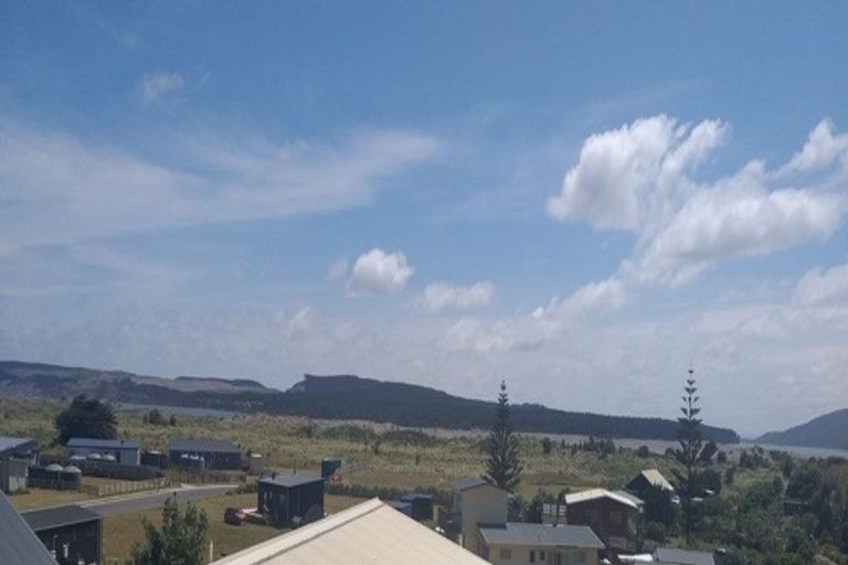 Photo of property in 17 Westside Road, Port Waikato, Tuakau, 2695