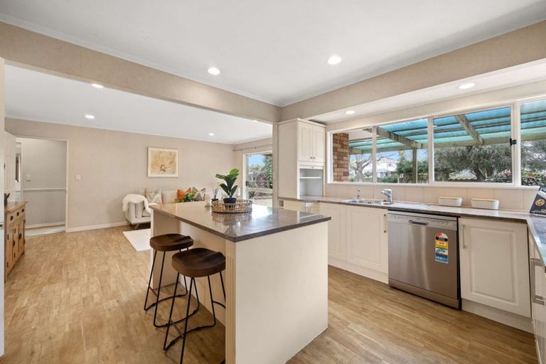 Photo of property in 28 Astoria Place, Northpark, Auckland, 2013