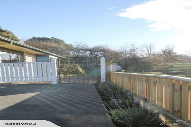 Photo of property in 36 Domain Road, Waipawa, 4210