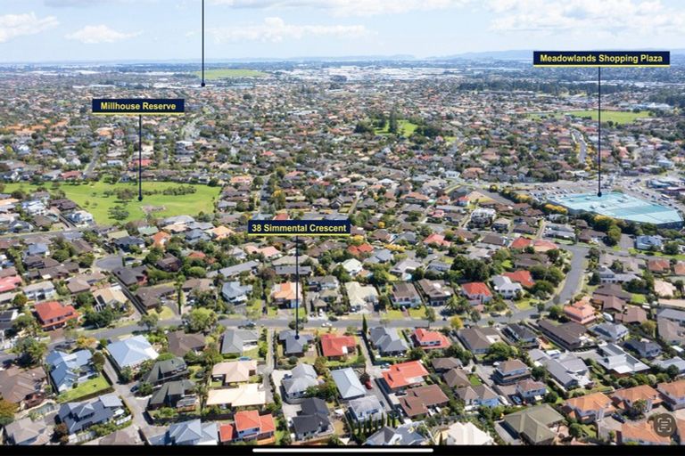 Photo of property in 38 Simmental Crescent, Somerville, Auckland, 2014