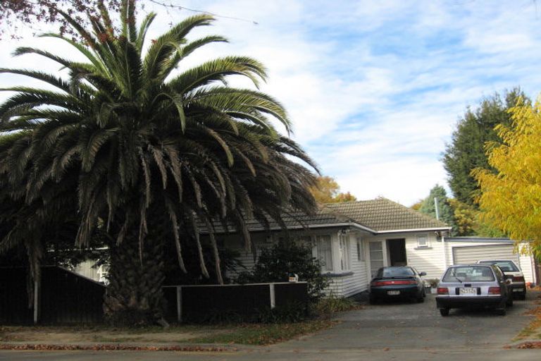 Photo of property in 1a Ludecke Place, Sockburn, Christchurch, 8042