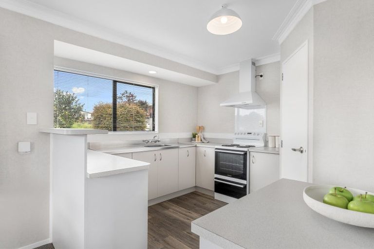 Photo of property in 45a Pemberton Crescent, Greerton, Tauranga, 3112