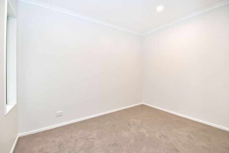 Photo of property in 50 Alec Craig Way, Gulf Harbour, Whangaparaoa, 0930