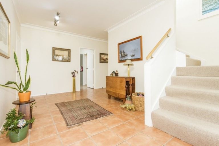 Photo of property in 4 Nereus Place, Mairangi Bay, Auckland, 0630