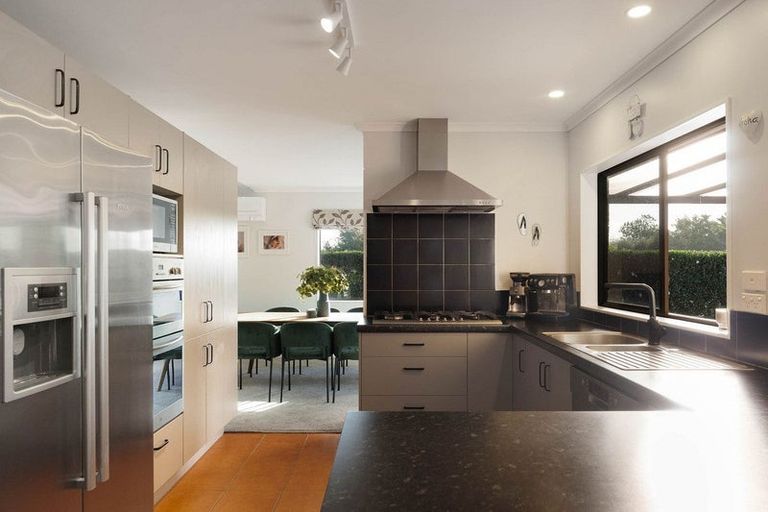 Photo of property in 61 Cotswold Place, Ohauiti, Tauranga, 3112