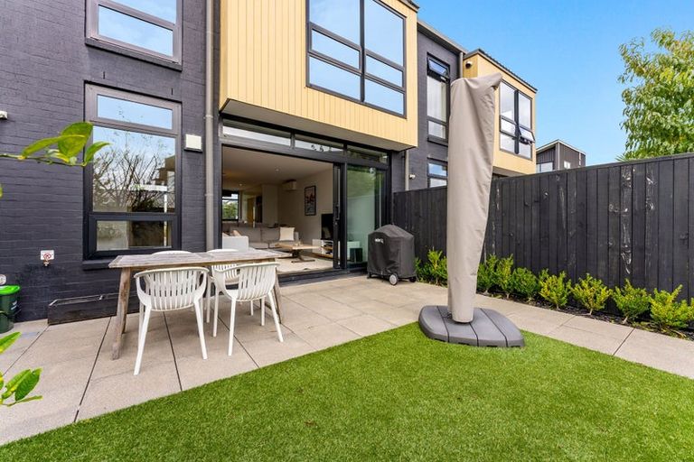 Photo of property in 206 Hobsonville Point Road, Hobsonville, Auckland, 0616