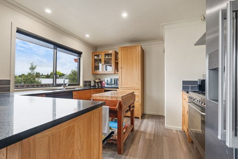 Photo of property in 10 Carew Street, Nawton, Hamilton, 3200