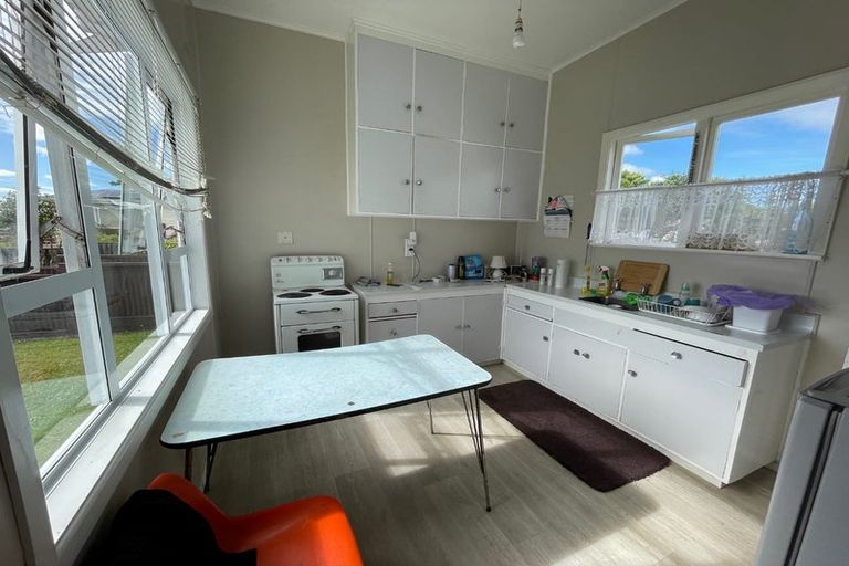 Photo of property in 27/27a Swansea Road, Stratford, 4332